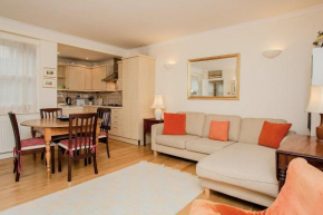 Гостиница Charming Central London Flat  Лондон